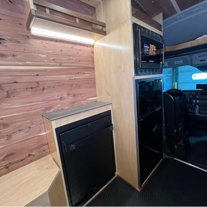 Tetravan Folding Shower 2.1 with Magnetic Zipped Curtain