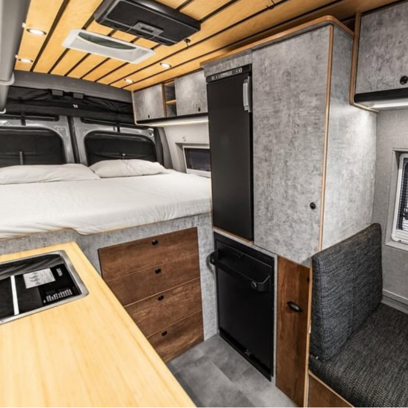 Tetravan Folding Shower 2.1 with Magnetic Zipped Curtain