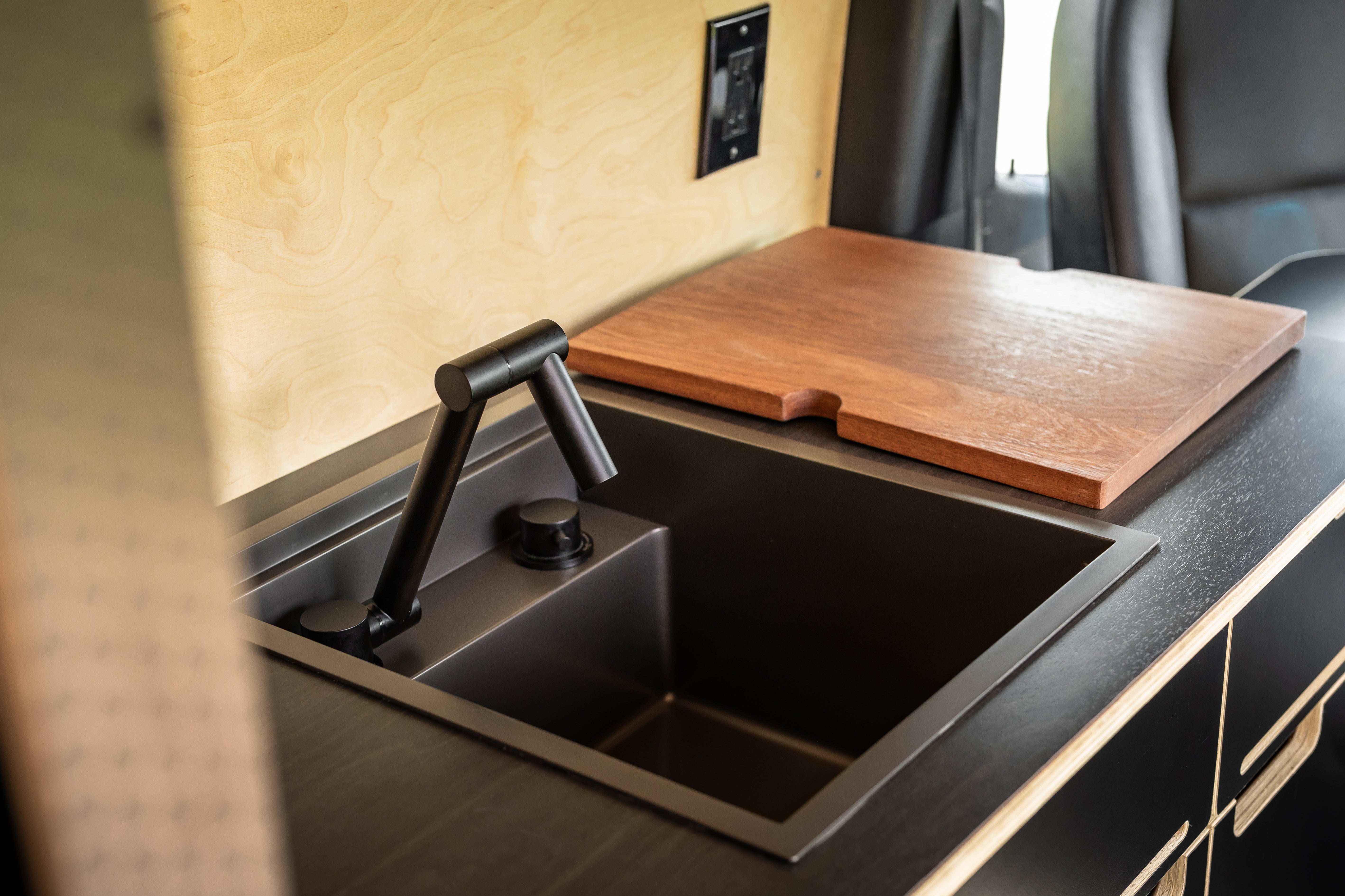 44" Kitchenette Module